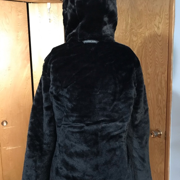 Andrew Marc Reversible Puffer Jacket - Picture 5 of 9